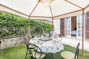 Family House, Multiple Bedrooms (Casa Lidia 900m From Sea) | Outdoor dining - Casa Lidia 900m From Sea (Camaiore)