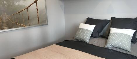 1 bedroom, in-room safe, iron/ironing board, free WiFi