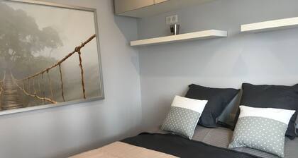 La chambre des CONTES - N°3/3- SPA PRIVATIF en option en JUILLET, inclus en AOUT