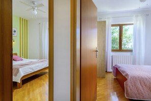 2 sovrum, strykjärn/strykbräda, wi-fi och sängkläder