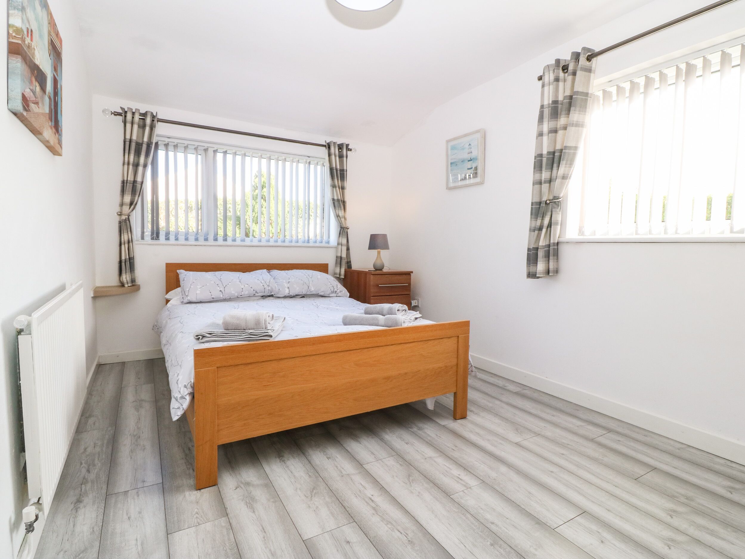 4 bedrooms, individually decorated, individually furnished, free WiFi
