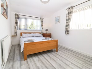 4 bedrooms, individually decorated, individually furnished, free WiFi - Beach Reach (Holyhead)