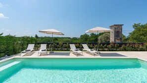 Pool - Charming Villa Audrey with an outdoor pool (Umag)