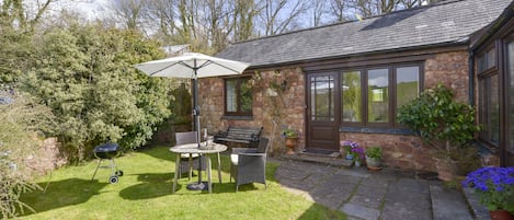 Cottage | Outdoor dining