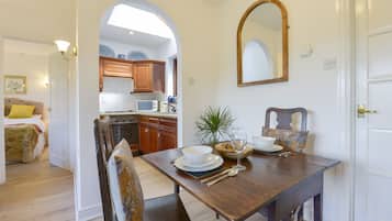 Cottage | Interior