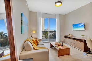 Televisión, oficina