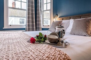 5 makuuhuonetta, silitysrauta/-lauta, vauvan matkasänky, Wi-Fi