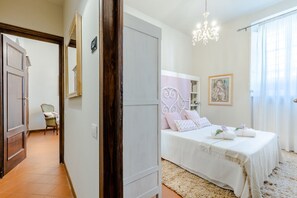 2 Schlafzimmer, Zimmersafe, Bügeleisen/Bügelbrett, Bettwäsche