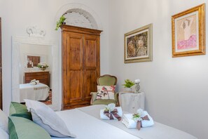 2 Schlafzimmer, Zimmersafe, Bügeleisen/Bügelbrett, kostenloses WLAN