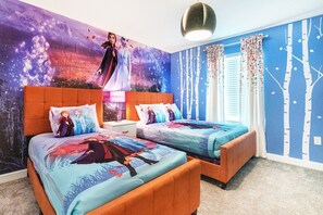4 chambres, fer et planche à repasser, Wi-Fi, draps fournis