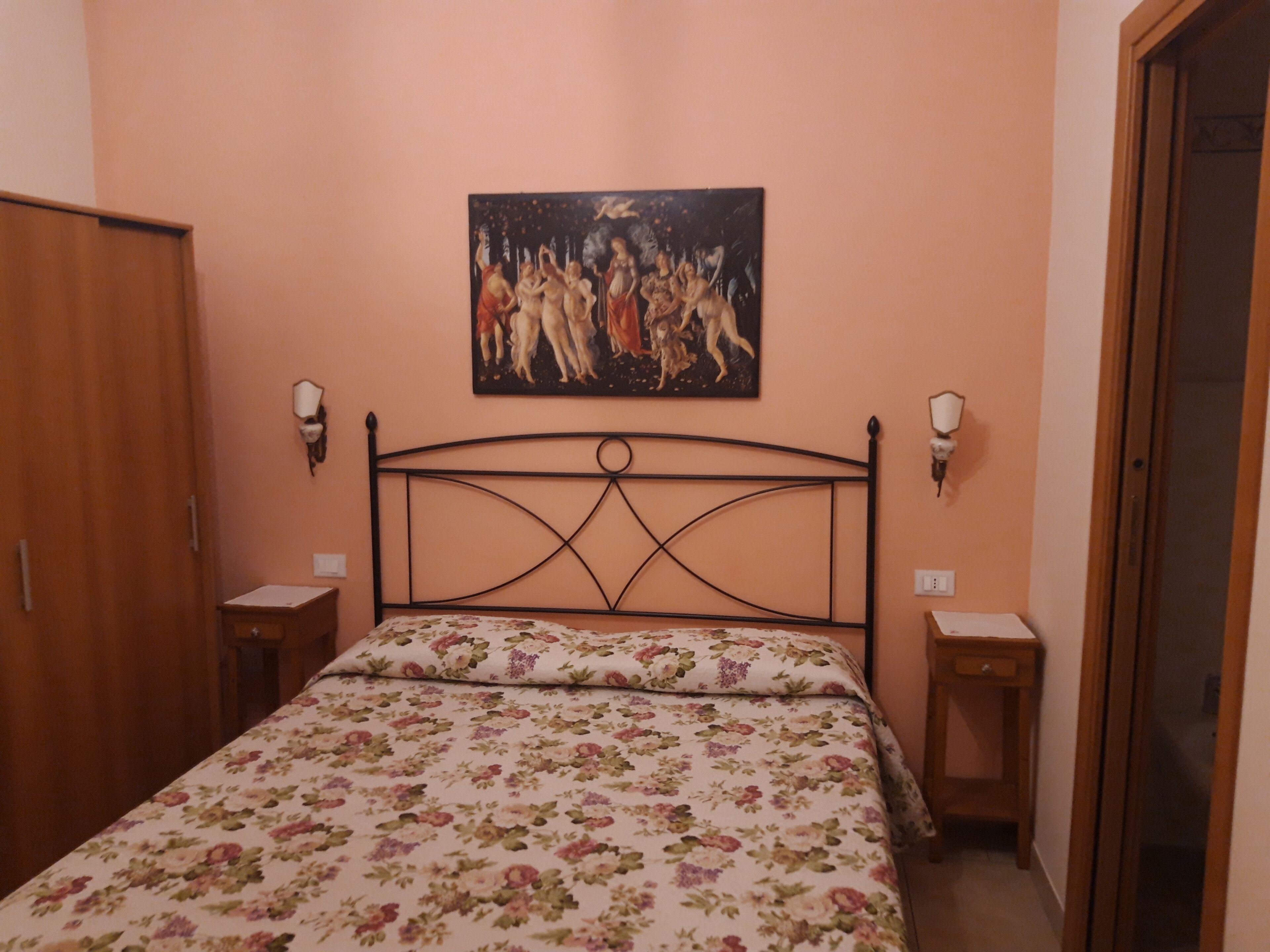 1 makuuhuone, silitysrauta/-lauta, Wi-Fi, vuodevaatteet