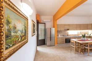 Basic Apartment | Living area | TV