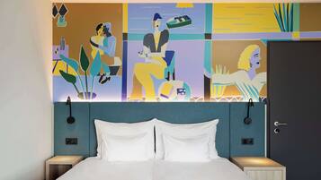 Zimmer, 1 King-Bett | Zimmersafe, individuell dekoriert, individuell eingerichtet