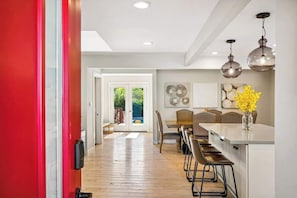 Dining - Napa Getaway w/ Pool, Spa & Outdoor Lounge (Napa)