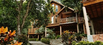 Cumbres Hotel & Cabañas