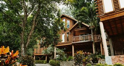 Cumbres Hotel & Cabañas