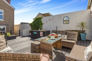 Outdoor dining - 3 Bed in Croyde (oc-beachw) (Croyde)