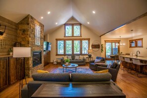 Televisio, takka, pöytätennispöytä