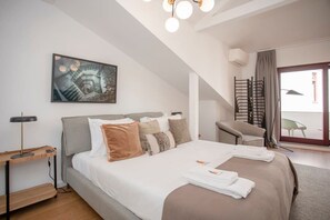 4 slaapkamers, een strijkplank/strijkijzer, wifi, beddengoed