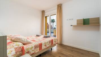 Coffres-forts dans les chambres, fer et planche Ă repasser