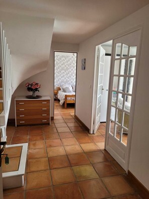 Interior - VILLA 3 STARS 10 PEOPLE SWIMMING POOL SHOPS 1.2 km BEACHES (Saint-Georges-de-Didonne)