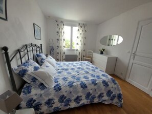 6 chambres, bureau, fer et planche Ă repasser, Wi-Fi gratuit