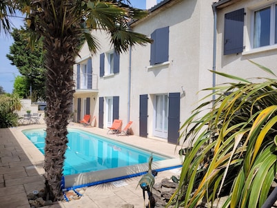 VILLA 3 STARS 10 PEOPLE SWIMMING POOL SHOPS 1.2 km BEACHES 
