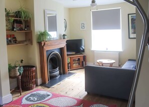 Rumah Keluarga, kamar mandi pribadi | Lounge