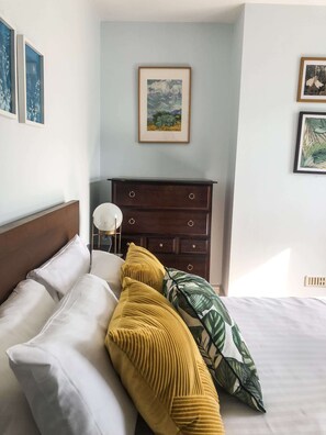 Family House, Private Bathroom | 2 bedrooms - Cheerful 2 Bedroom Family Home With Private Garden (Bristol)