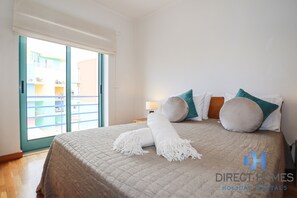 2 soverom, strykejern/-brett, reiseseng for barn og wi-fi (inkludert)