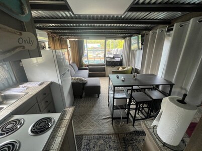 Beached Houseboat-Free Park Pass