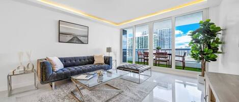 Télévision, espaces bureaux