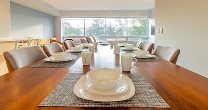 Capitalia - Spacious-Clean-Modern