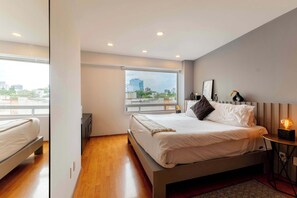 1 bedroom, in-room safe, desk, iron/ironing board - Capitalia | Lovely Urban w/GYM (Ciudad de México)