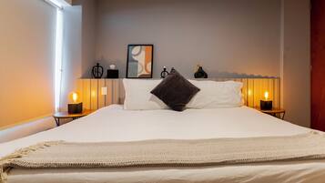 1 bedroom, in-room safe, desk, iron/ironing board