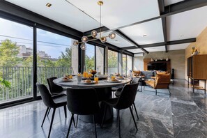 Dining - Capitalia | Luxe 3BR w/ balcony, Near to Masaryk (Ciudad de México)