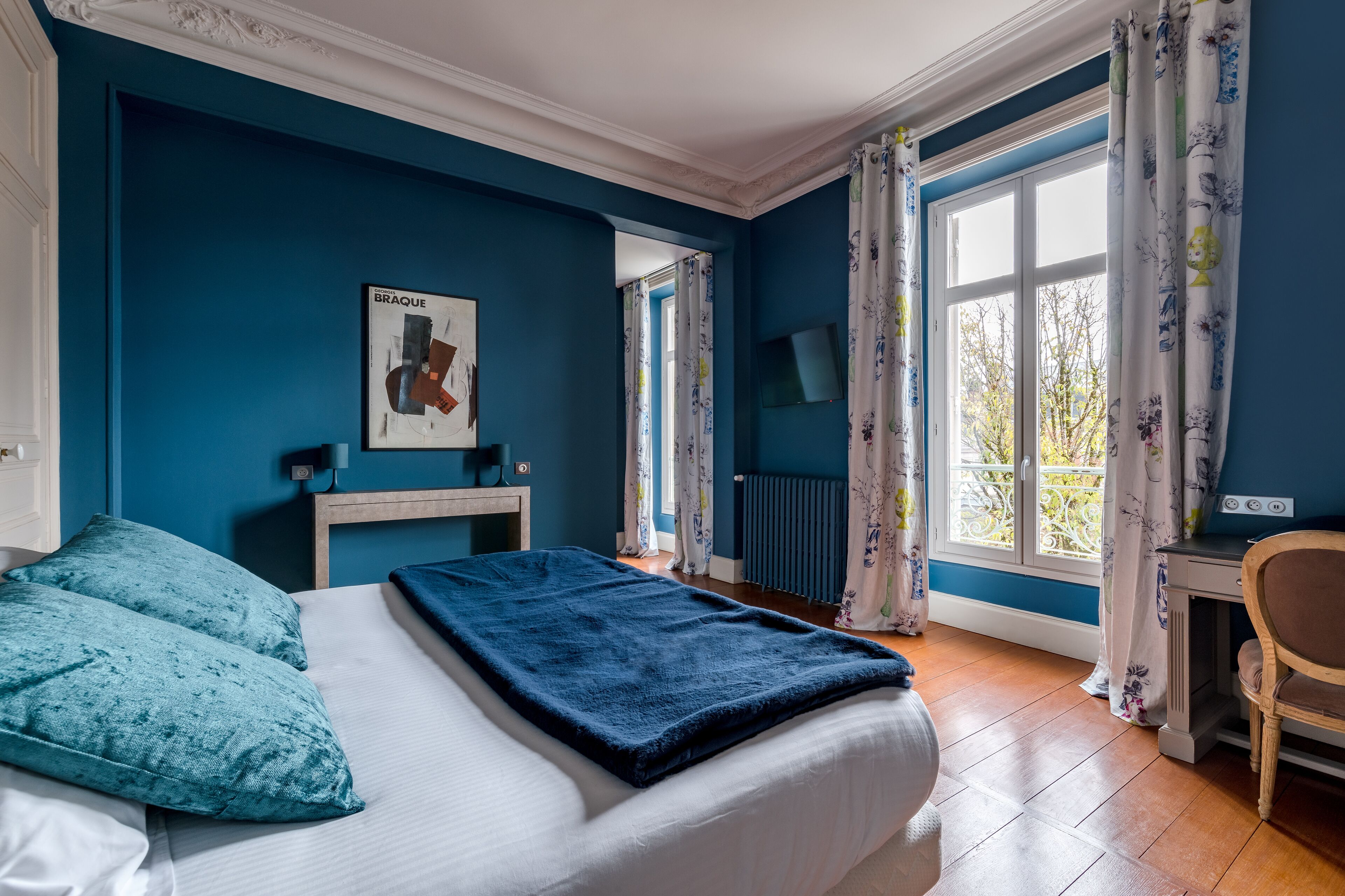 Junior Room | Premium bedding, individually decorated, individually furnished, desk