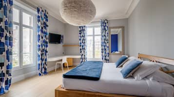 Junior Room | Premium bedding, individually decorated, individually furnished, desk