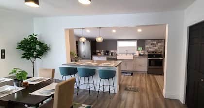Beautiful 2 Bedroom Home in the Heart of North Bay