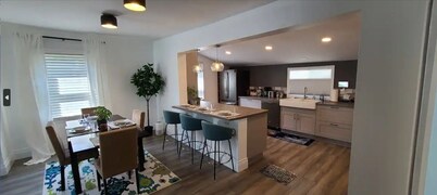 Beautiful 2 Bedroom Home in the Heart of North Bay