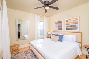 3 dormitoris, planxa i posts de planxar, wifi i roba de llit 