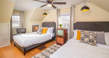 Charming Family Retreat-5 Min to Downtown Menasha