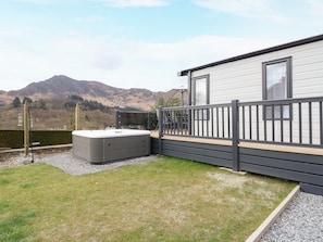 Cottage | Property grounds