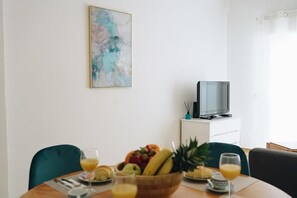 Dining - Sweet & Sunny Flat | Ace Location by Host Wise (Quarteira)