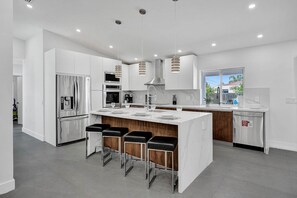 House | Private kitchen | Full-size fridge, microwave, oven, stovetop
