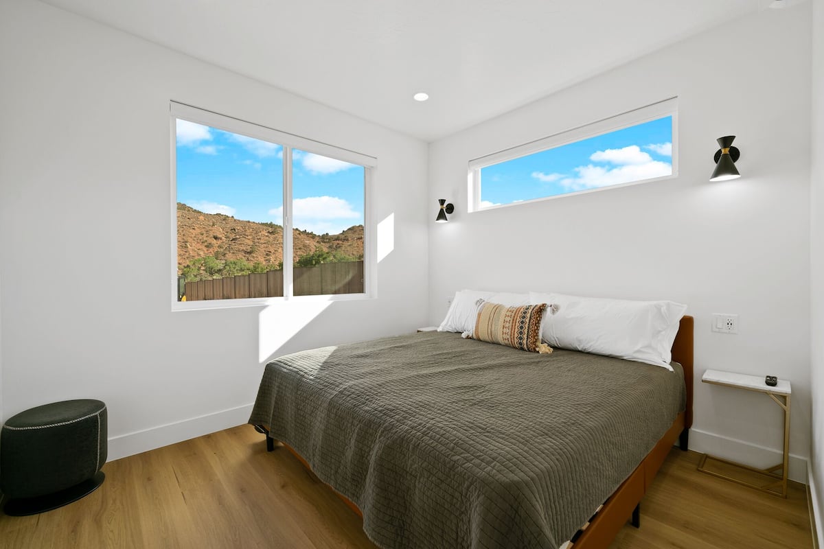 Deluxe Bungalow, 1 King Bed with Sofa bed, Mountain View | 1 bedroom, free WiFi