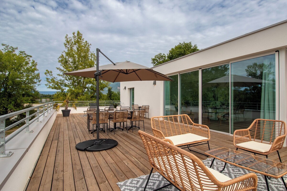 PANORAMIC TERRACE APARTMENT
