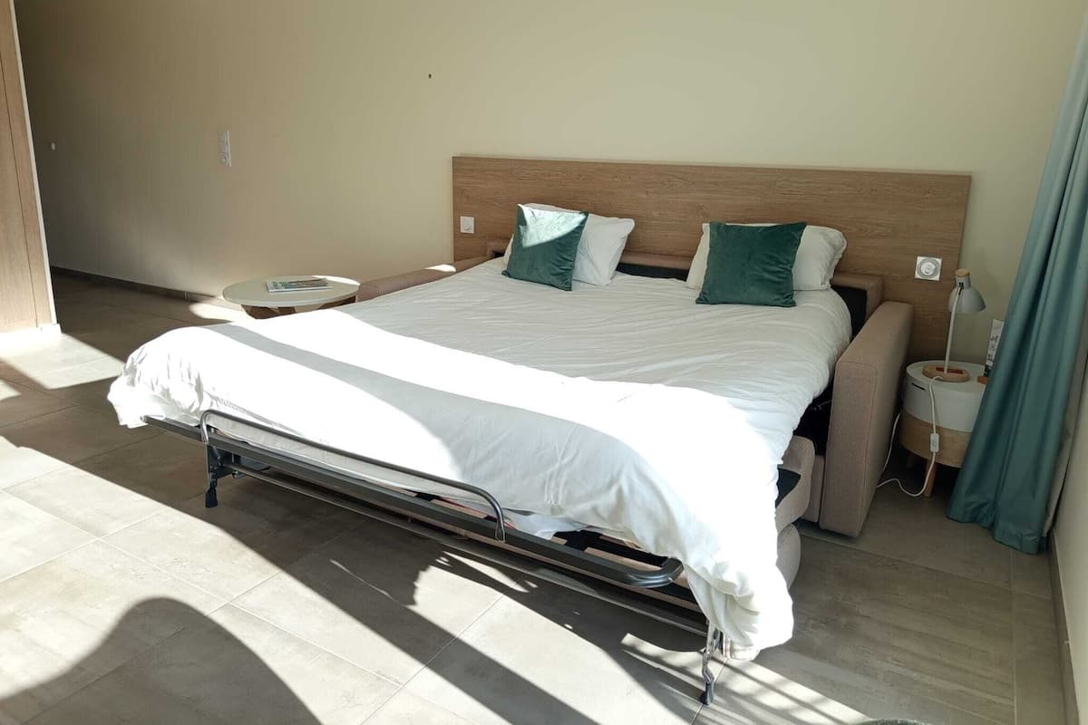 1 bedroom, premium bedding, memory-foam beds, individually furnished