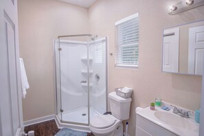 Departamento (1 Bedroom) | Baño | Regadera y toallas 