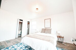 3 soverom, skrivebord, strykejern/-brett og wi-fi (inkludert)